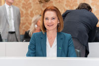 Landesrätin S. Schmiedtbauer Frontalaufnahme